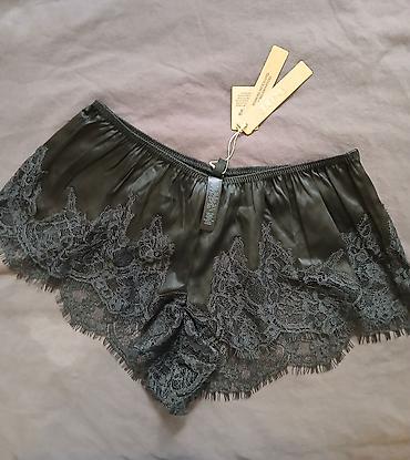 skims: SKIMS Silk Lace Short Шорты-трусики от Skims🩷 Размеры распроданы на — 6