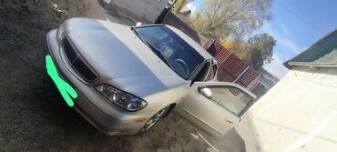 Nissan: Nissan Maxima: 2002 г., 3 л, Механика, Бензин, Седан