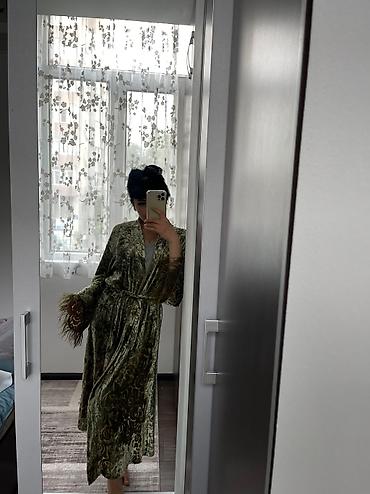 Айымдардын кийими: Роскошная,модная накидка. Состояние как новое,одевали один — 2