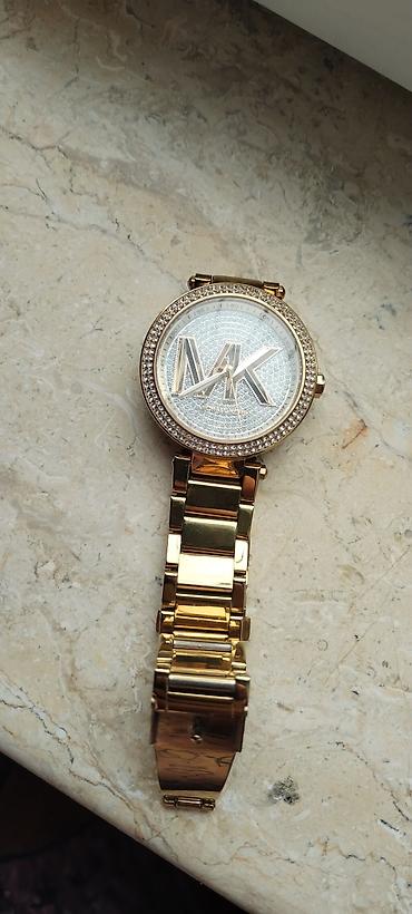 saat michael kors: Qızılı rəngdə Michael Kors qadın qol saatı - Korpusu və biləklik — 2