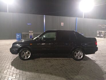 бокс на крышу авто купить в бишкеке: Volkswagen Vento: 1992 г., Седан