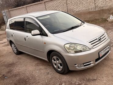 Toyota: Toyota Ipsum: 2002 г., 2.4 л, Автомат, Бензин, Минивэн — 2