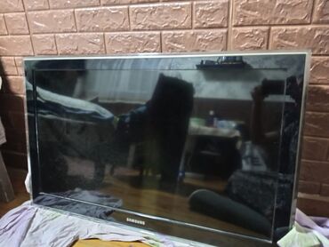 Mətbəx texnikası: Televizor Samsung 82"