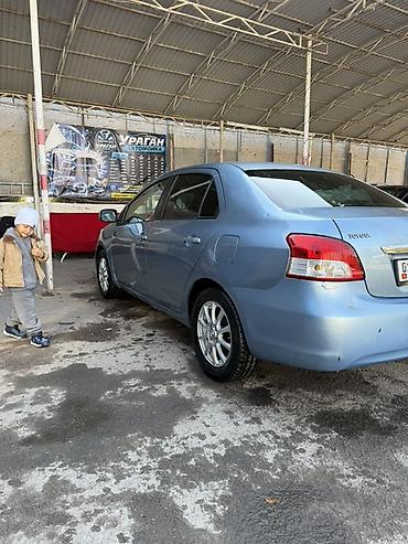 toyota ractis: Toyota Yaris: 2009 г., 1.5 л, Автомат, Бензин, Седан — 4