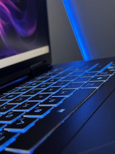 Ноутбуки Gigabyte: Мощный современный игровой ноутбук с 2K-экраном 165 Гц, процессором — 4