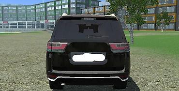 Другие автомобили: Черный полноразмерный внедорожник (3 ряда сидений) Основные — 3