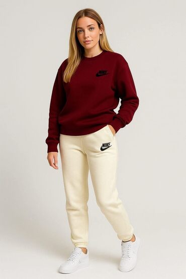 Gornji i donji deo: Komplet trenerka – udobna, moderna i izrađena od kvalitetnog pamuka — 29