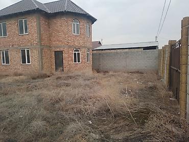 Продажа коттеджей и домов: Ак-Ордо-3 конушунан 2 -кабаттуу уй сатылат, бекем кызыл кирпичтен — 10