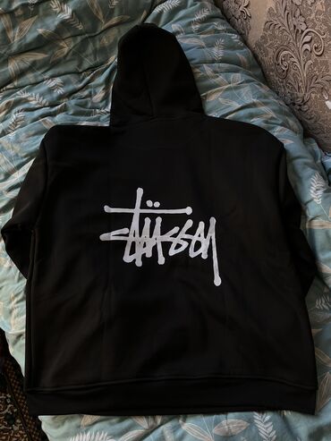 Толстовки: Худи stüssy размер xl новый 
Цена 2500 сом