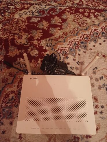 modem huawei: Salam Huawei roultwridir Tam işləmir veziyyetdedir blok pitaniyasida