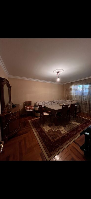 Kirayə mənzillər: 3 otaqlı mənzil kirayə verilir – 800 AZN. Ünvan: Asif Mehdiyev 68