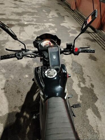 Motosikletlər: Model: Champ motosiklet (qara rəng) Tip: Şəhər/kommuter üslublu — 6