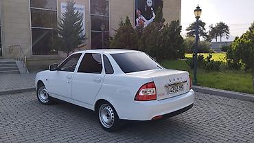 VAZ (LADA): VAZ (LADA) Priora: 1.6 l | 2017 il 143000 km Sedan — 5
