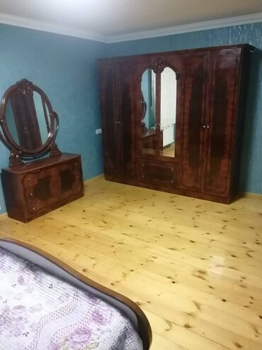 Uzunmüddətli kirayə evlər: 100 kv. m, 3 otaqlı — 18