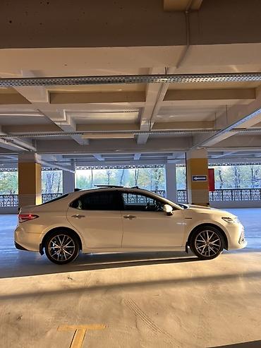 lexus lexus: Toyota Camry: 2021 г., 2.5 л, Автомат, Гибрид, Седан — 4