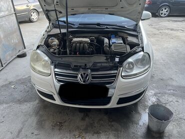 Yağlar və avtokimyəvi maddələr: Volkswagen Jetta: 1.6 l | Sedan