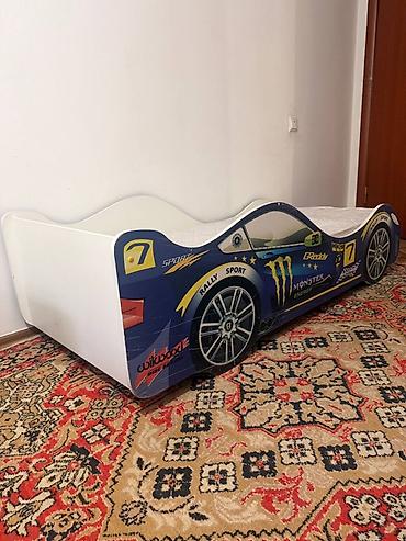 bed: Кровать-машинка, Б/у, ЛДСП — 2