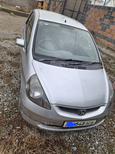 ош машина базар портер: Honda Fit: 2001 г., 1.3 л, Автомат, Бензин, Универсал