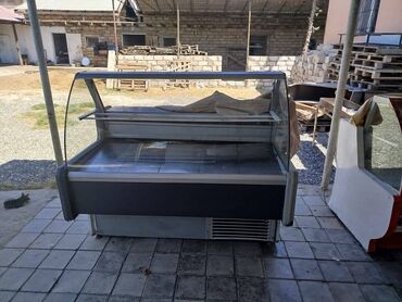 Tikiş maşınları: "Tam işlək vəziyyətdə 2 ədəd ticari soyuducu satılır – heç bir