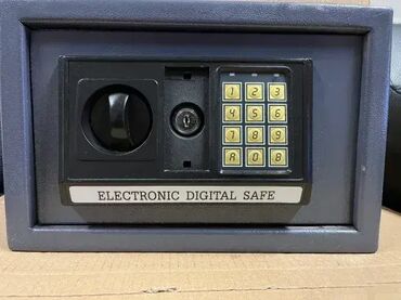 Ostali alati i mašine: SUPER AKCIJA #2475 Elektronski digitalni kućni SEF Visoke sigurnosti; — 8