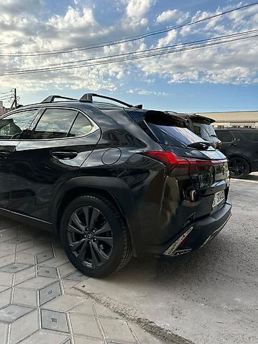 Lexus: Lexus UX: 2018 г., 2 л, Автомат, Бензин, Кроссовер — 5