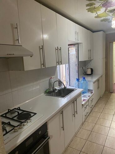 дом долгосрочная аренда: 118 м², 3 комнаты, Парковка, Забор, огорожен