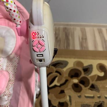 hello kitty oyuncaq: Uşaq üçün elektrikli yelləncək-beşik. Çəhrayı rəngdə, yumşaq — 5