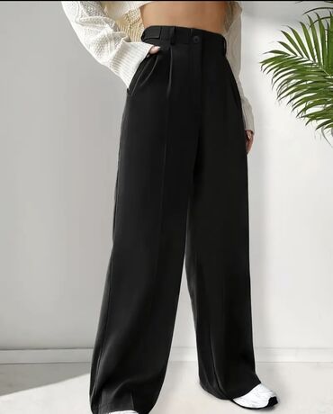 Women's Pants: Yenidir. Xs ölçu. 20 azn satılır. Nazik materialdır