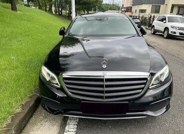 Mercedes-Benz: Mercedes-Benz E 220: 2 l | 2016 il Sedan — 1