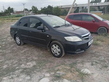 самые дешёвые машина: Honda Fit Aria: 2008 г., 1.3 л, Механика, Бензин, Седан