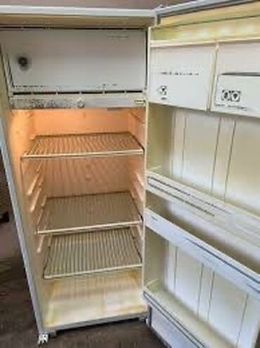 холодильный стол: Холодильник Б/у, Двухкамерный