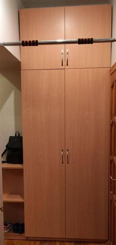 полка для обуви: Dəhliz dolabı 4 qapılı (7+2 rəf), açıq hissəli (3 rəf, h=92 sm)