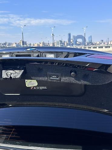 for x5 magic: BMW 5 series: 2 l | 2016 il Sedan — 6