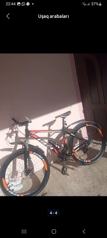28 velosiped satisi: Новый Городской велосипед Adidas, 28", скоростей: 27, Самовывоз
