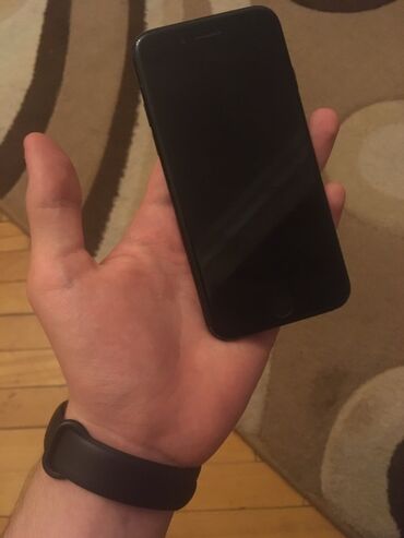 Apple iPhone: IPhone 7, 32 GB, Qara, Barmaq izi