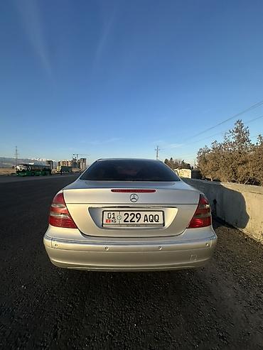 Mercedes-Benz: Mercedes-Benz E-Class: 2004 г., Седан — 5