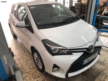 Toyota: Toyota Yaris: 1.3 l. | 2015 έ. Χάτσμπακ