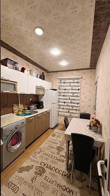 col qapi: Ev normal vezıyyetdedir 4 otaqlıdır,kombi var,metbex mebel qiymete — 9