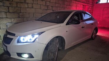 Chevrolet: Chevrolet Cruze: 1.6 l | 2010 il 260000 km Sedan — 5