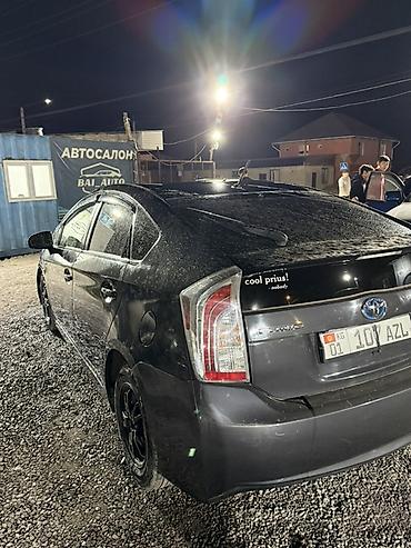 отдам в рассрочку: Toyota Prius: 2018 г., 1.8 л, Автомат, Гибрид, Хэтчбэк — 6