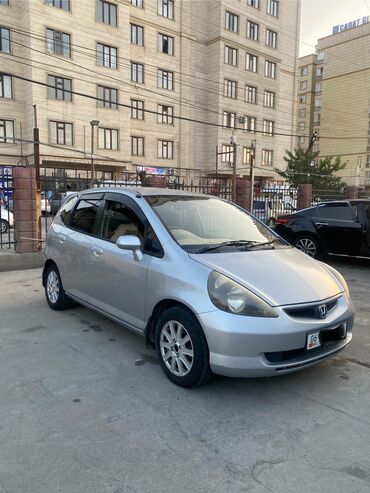 ипсум авто: Honda Fit: 2003 г., 1.3 л, Вариатор, Бензин, Хэтчбэк