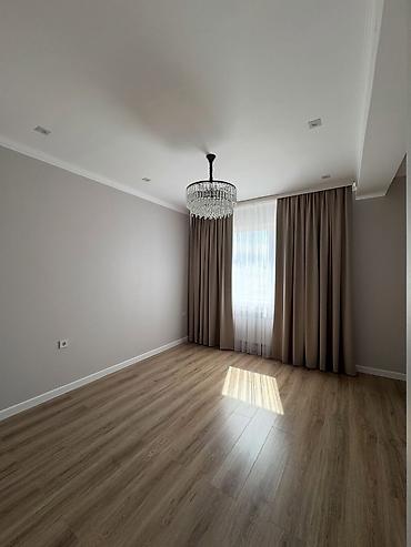 Үйлөр: 6 бөлмө жана андан көп, 250 м², 4 соток, Бишкек, Өскөн-Ордо ж/м Кыймылсыз мүлк агенттиги — 7
