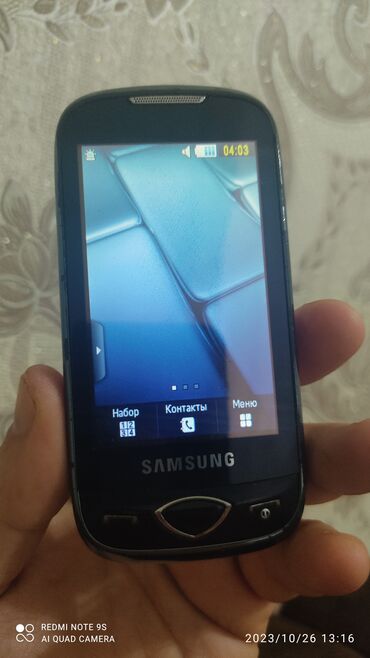 ekrani sinib: Samsung S5560 Marvel