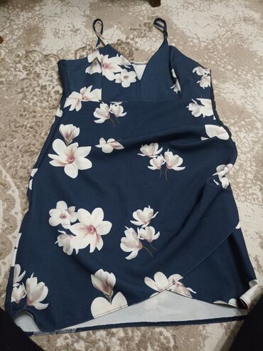 bluzku s m: Вечернее платье, S (EU 36), M (EU 38)
