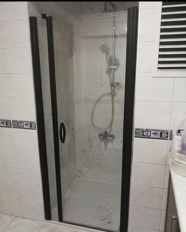 Duş kabinaları, arakəsmələr: Yeni Üstü açıq kabina, Künc üçün, Pulsuz çatdırılma — 12