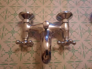 Slavine: Stara,retro baterija,slavina,okrecu virble ali nije testirana na lalafo.rs — 9 Slavine: Stara,retro baterija,slavina,okrecu virble ali nije testirana — 9