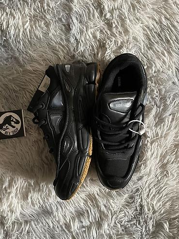 раф симонс: Мужские кроссовки, 43, Adidas, Новый, цвет - Черный — 2