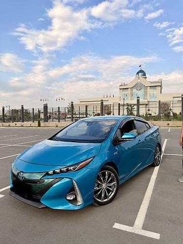 приус прайм: Toyota Prius: 2017 г., 1.8 л, Гибрид, Хэтчбэк — 1