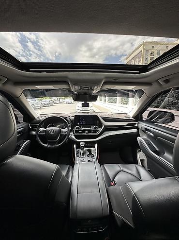 обмен на машину: Toyota Highlander: 2023 г., 2.4 л, Автомат, Бензин, Кроссовер — 9