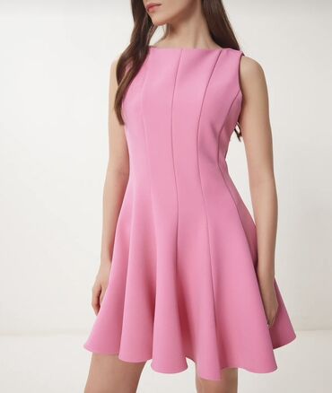 Kokteyl donlar: Məhsul: mini don - Rəng: çəhrayı - Kəsim: Fit-and-flare (yuxarıda